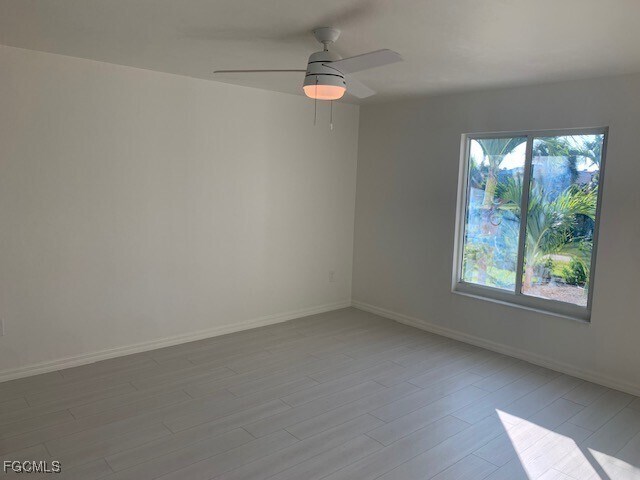 Building Photo - 1235 Par View Dr