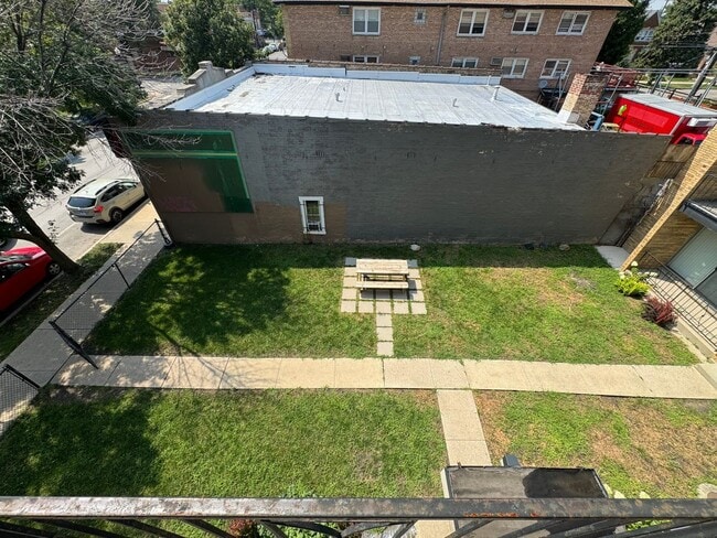 Building Photo - 3014 W 59th St