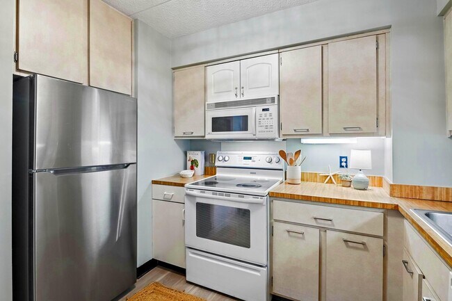 Building Photo - 100 Severn Ave