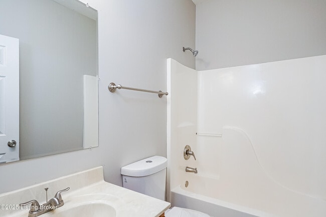 Building Photo - 6617 Timberbend Dr