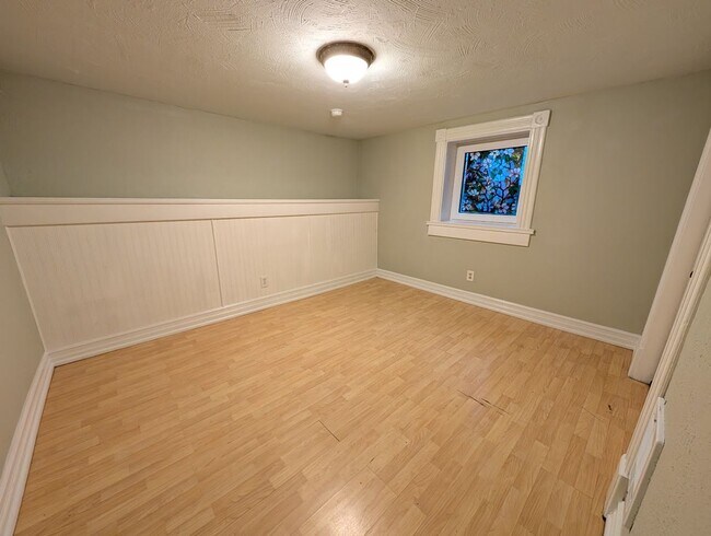 Building Photo - JL1-TFS