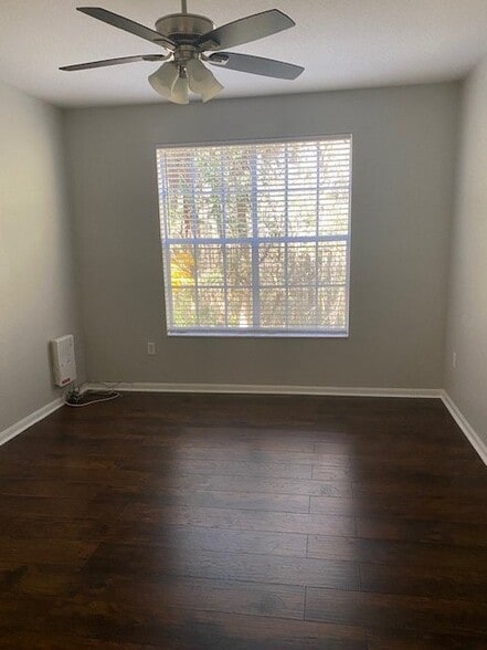 Building Photo - 5125 Palm Springs Blvd