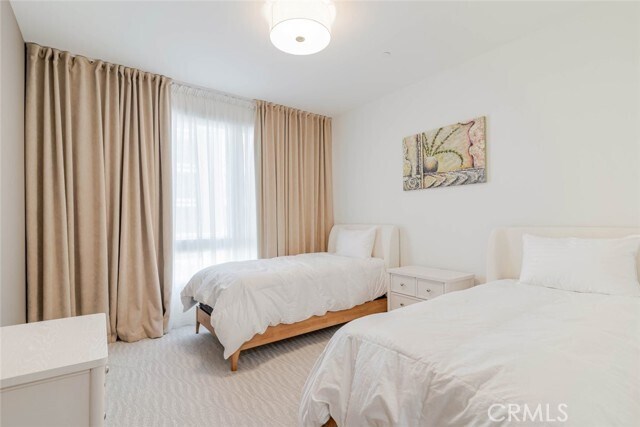 Building Photo - 352 Caruso Ave