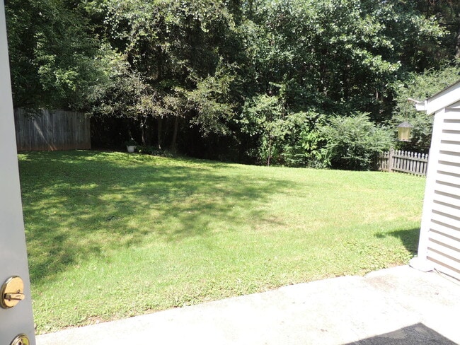 Building Photo - 2BR Townhouse in Avondale