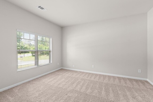 Building Photo - 3013 Spring Creek Dr