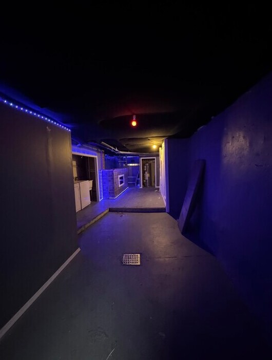 Building Photo - 1939 Plymouth St