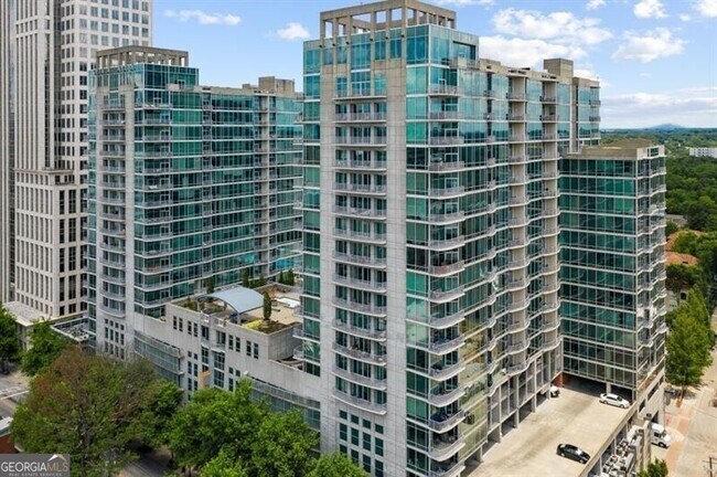 Building Photo - 923 Peachtree St NE