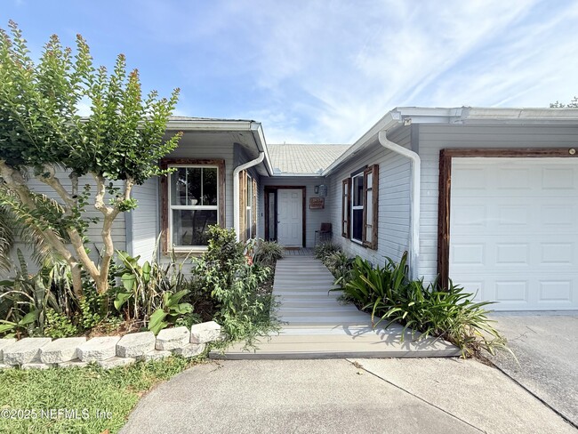 Building Photo - 14349 Courtney Woods Ln