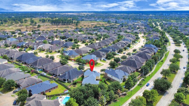 Building Photo - 19046 Sweet Springs Ln