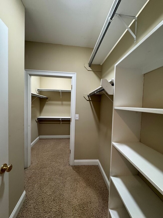 Building Photo - Executive Rental in Pear Alley Condominium...