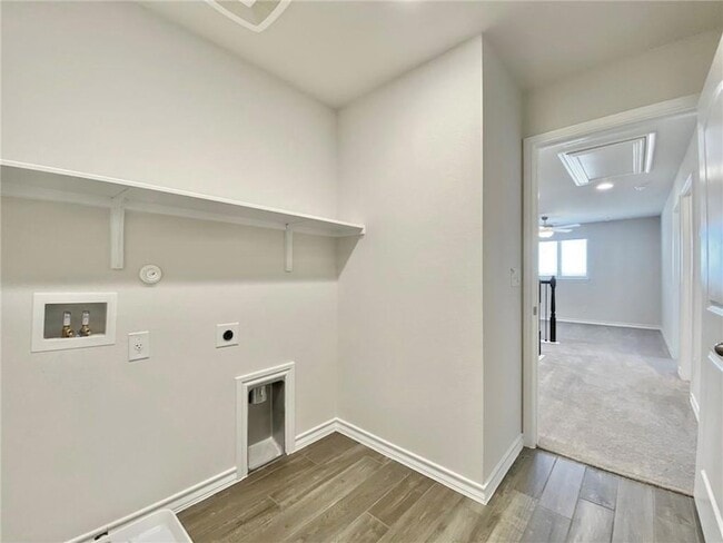 Building Photo - 208 Caisson Trl