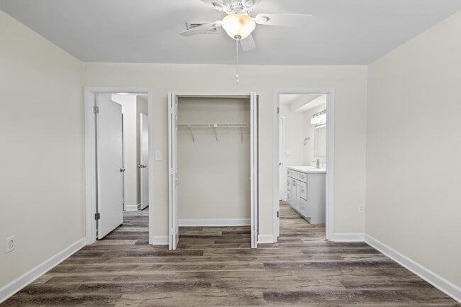 Building Photo - 11359 Bedford Oaks Dr