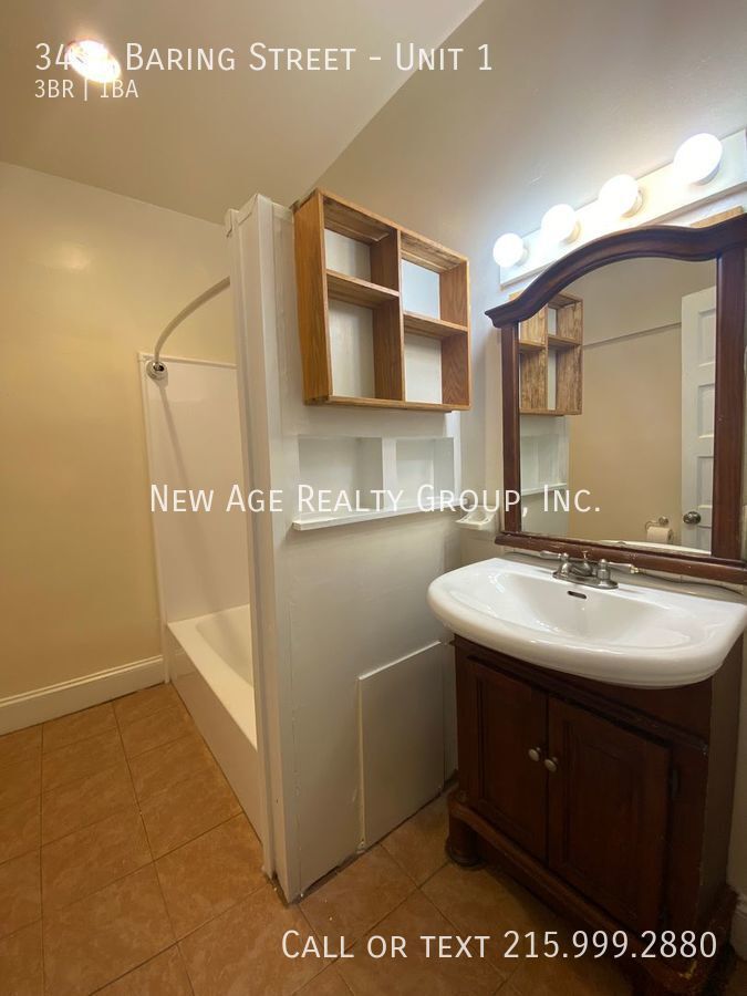 Building Photo - 3414 Baring St