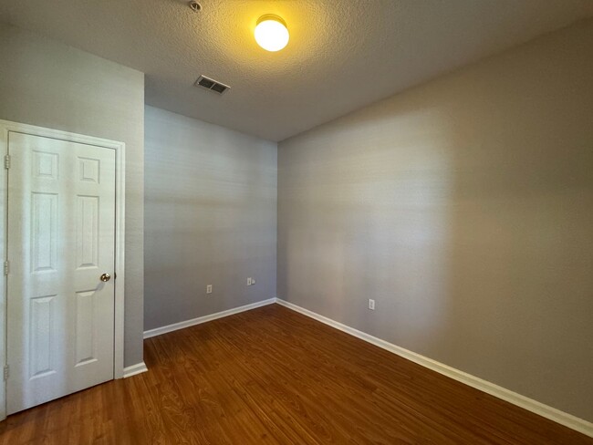 Building Photo - 3/2 on 2nd Floor Condo | Ventura At Stoneb...