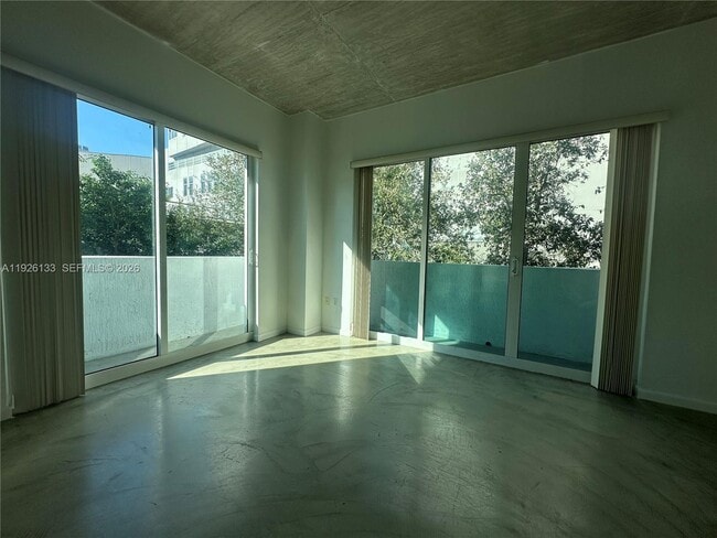 Building Photo - 234 NE 3rd St