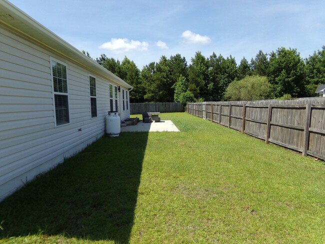 Building Photo - Charming Home in Havelock