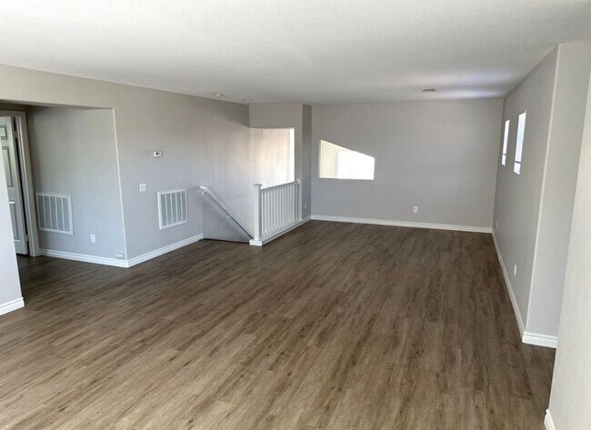 Building Photo - 29121 Shadow Hills St