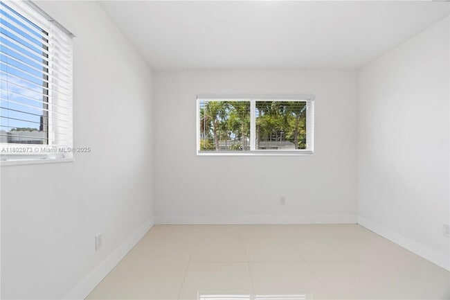 Building Photo - 10501 SW 53rd St