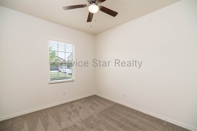 Building Photo - 348 W Mammoth Cave Dr