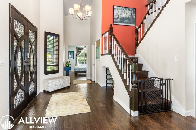 Building Photo - Beautifully Upgraded Home in Prime Mission Viejo Location