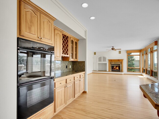 Building Photo - 16374 Sandstone Dr