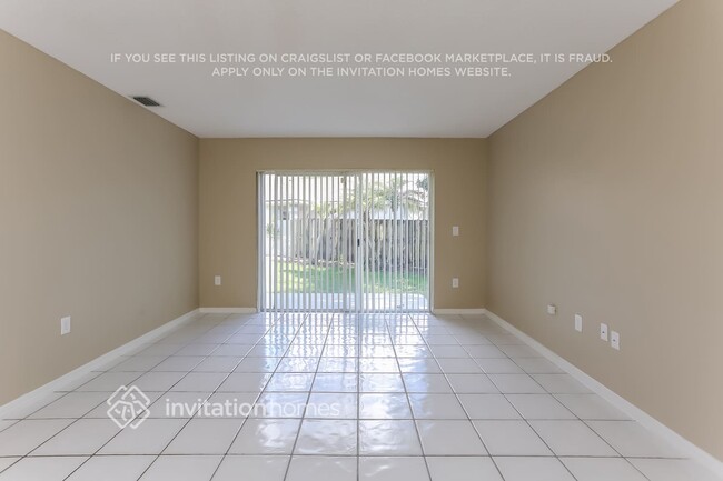 Building Photo - 2565 NW 80th Ave