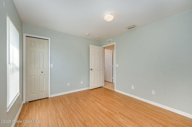 Building Photo - 1066 Quesada St SE