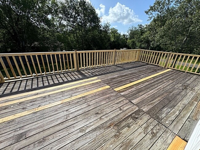 Building Photo - 2312 Lisa Ln