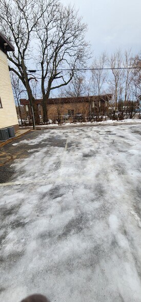 Building Photo - 1416 Auburn St