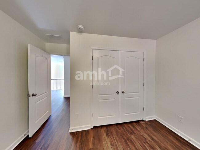 Building Photo - 3093 Mill Grove Terrace