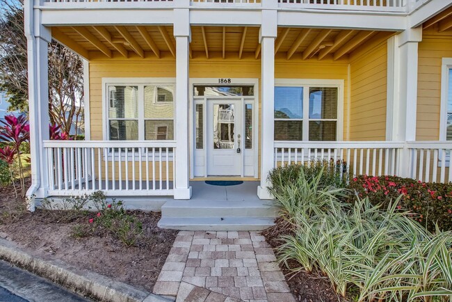 Building Photo - Coastal Living on Amelia Island