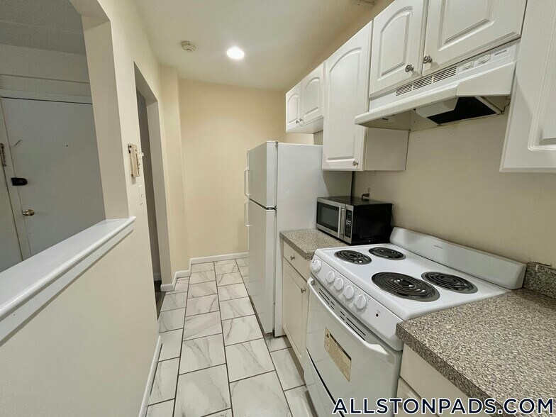 Building Photo - 26 Allston St