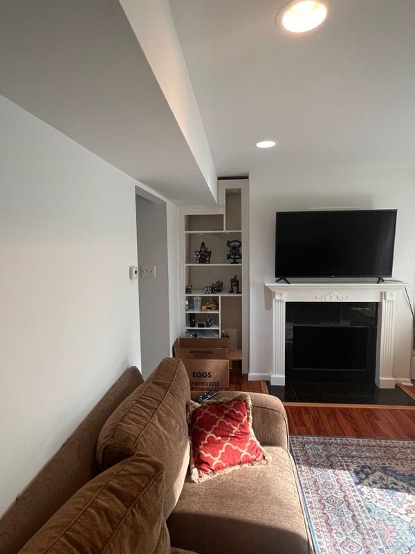 Primary Photo - 1054 Pendleton Ct