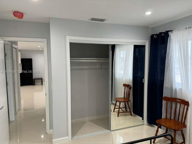 Building Photo - 2950 Griffin Rd