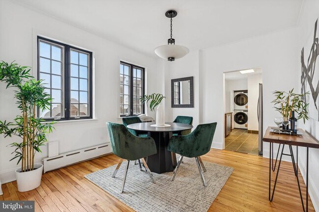 Building Photo - 1512 Spruce St