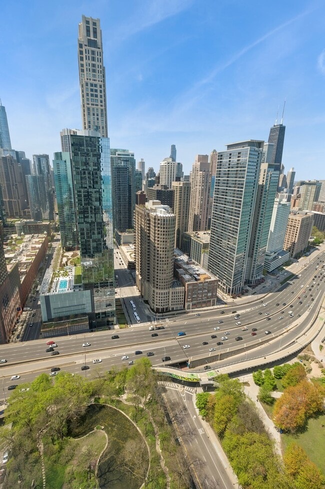 Building Photo - 505 N Lake Shore Dr