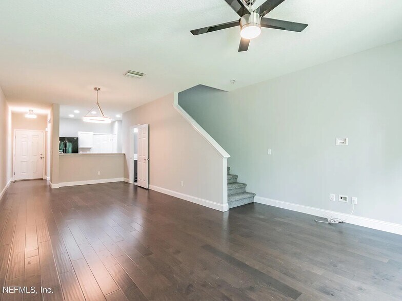 Building Photo - 5924 Bartram Village Dr