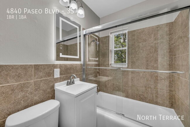 Building Photo - 4840 The Paseo