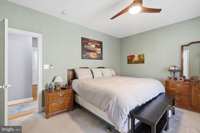 Building Photo - 5807 Blue Claw Ct