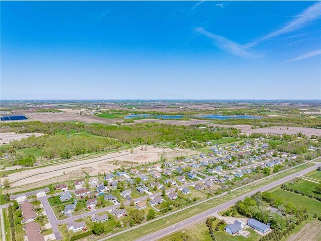 Building Photo - 2112 Blake Ave