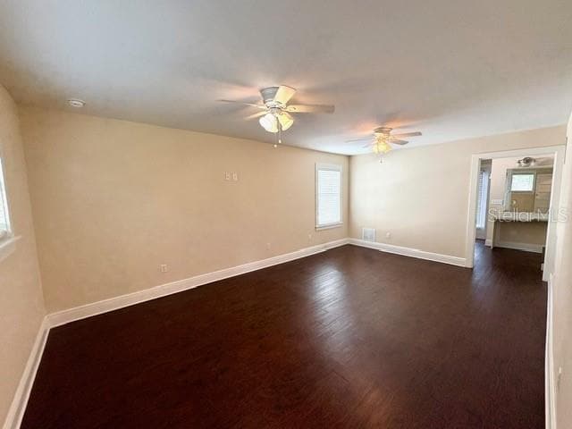 Building Photo - 3009 W Bay Ct Ave