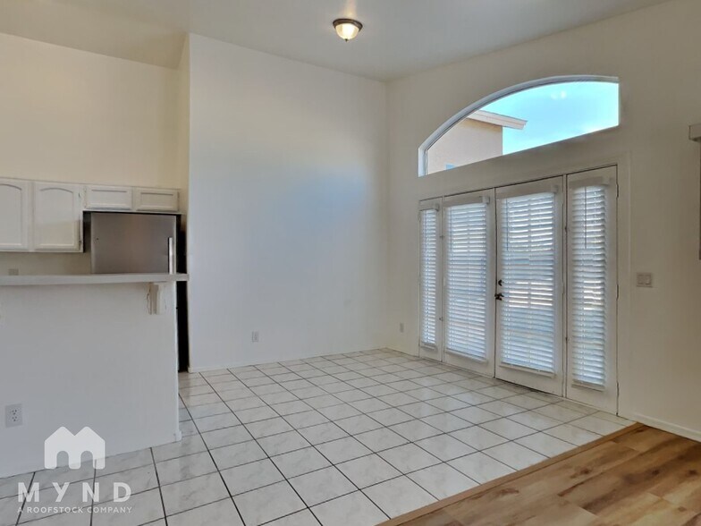 Building Photo - 4708 N 89th Dr