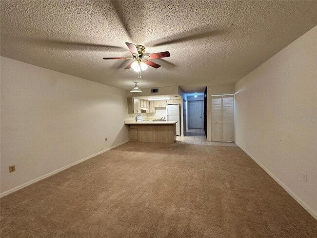 Building Photo - 69 Village Dr