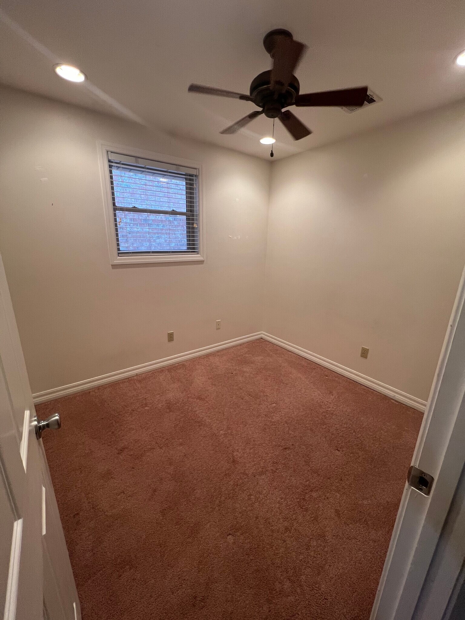 Middle smaller room with closet - 6803 Louisville St