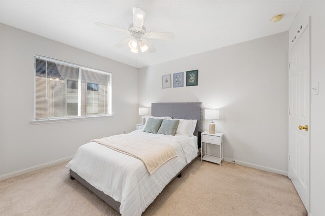 Building Photo - 6518 Portuguese Bend Dr