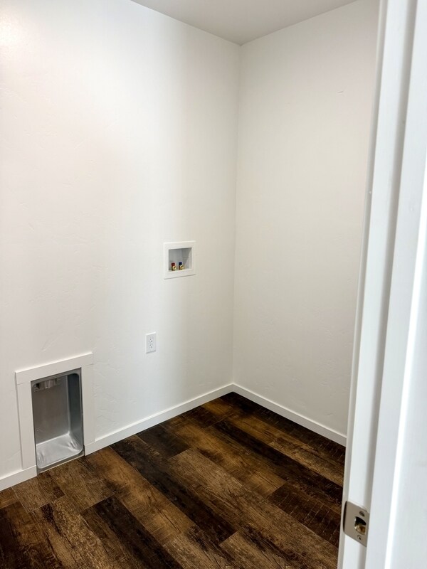 Building Photo - 361 W 400 S