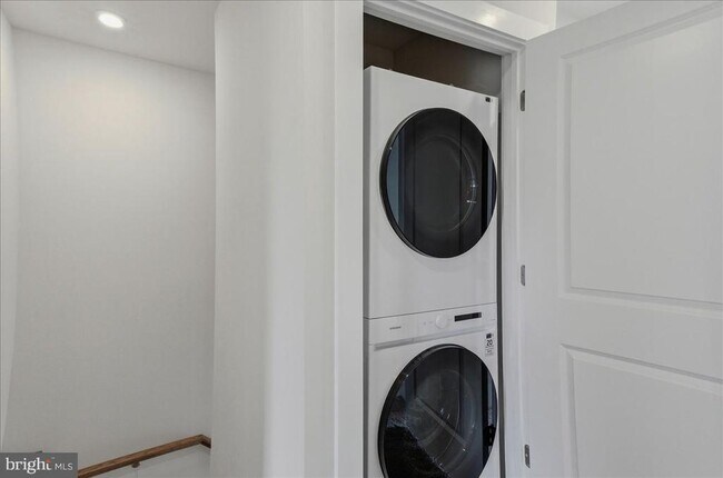 Building Photo - 101 Marlow Ct