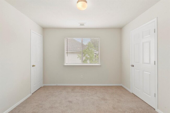 Building Photo - 13902 Danton Falls Dr