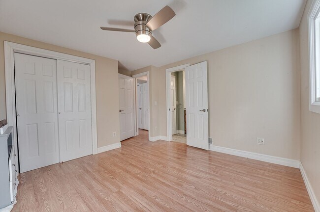 Building Photo - Cute 3 Bedroom 2 Bathroom Home