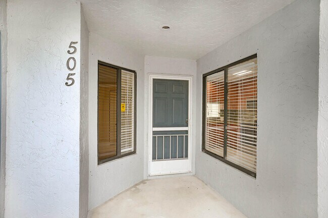 Building Photo - 505 Harbour Pointe Way